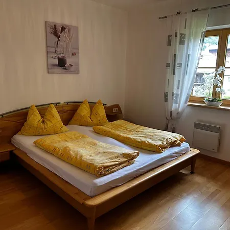 Ute Holiday home Irschen